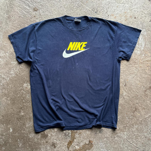 Vintage Navy Nike t-shirt - XXL