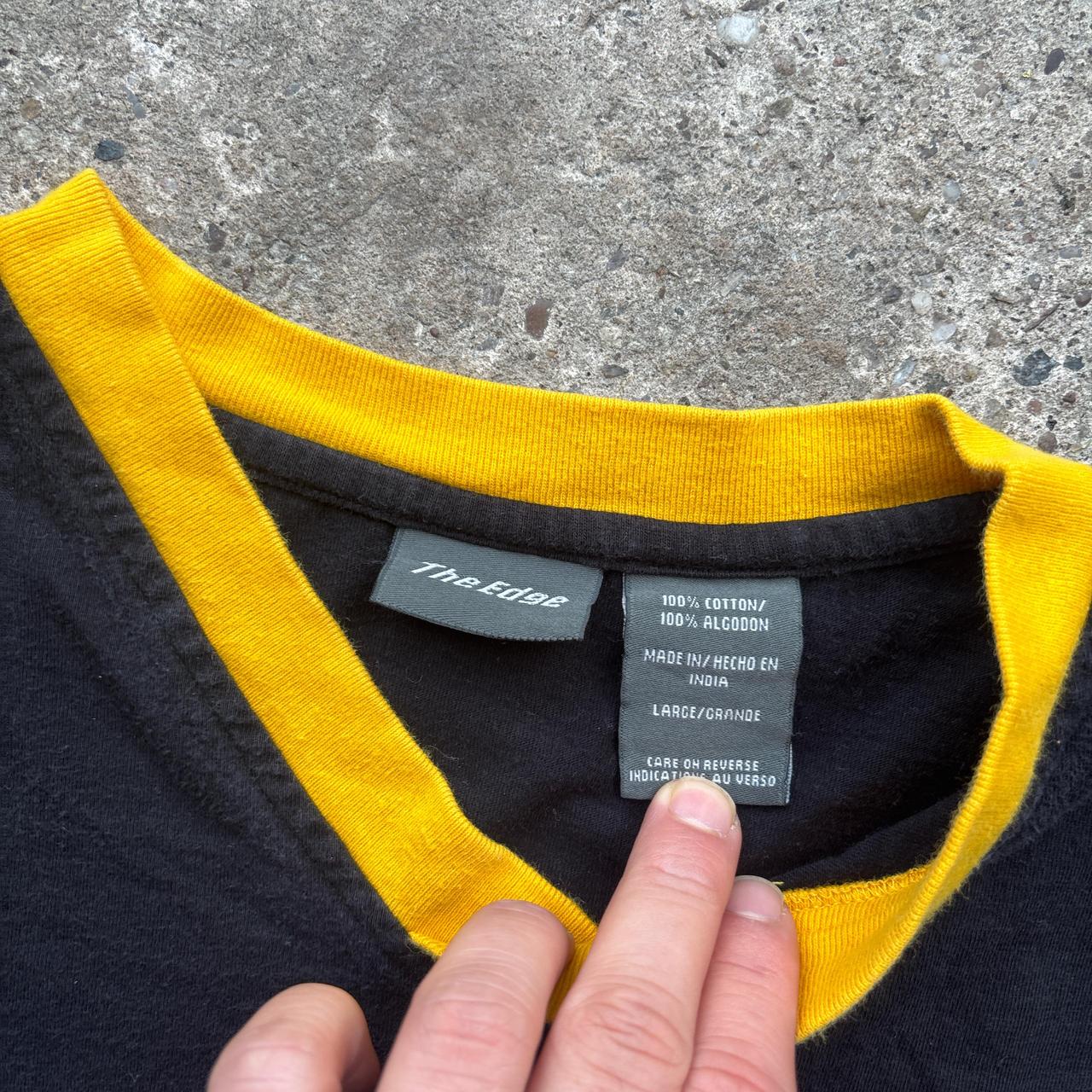 Black Pittsburgh Steelers v-neck t-shirt - L