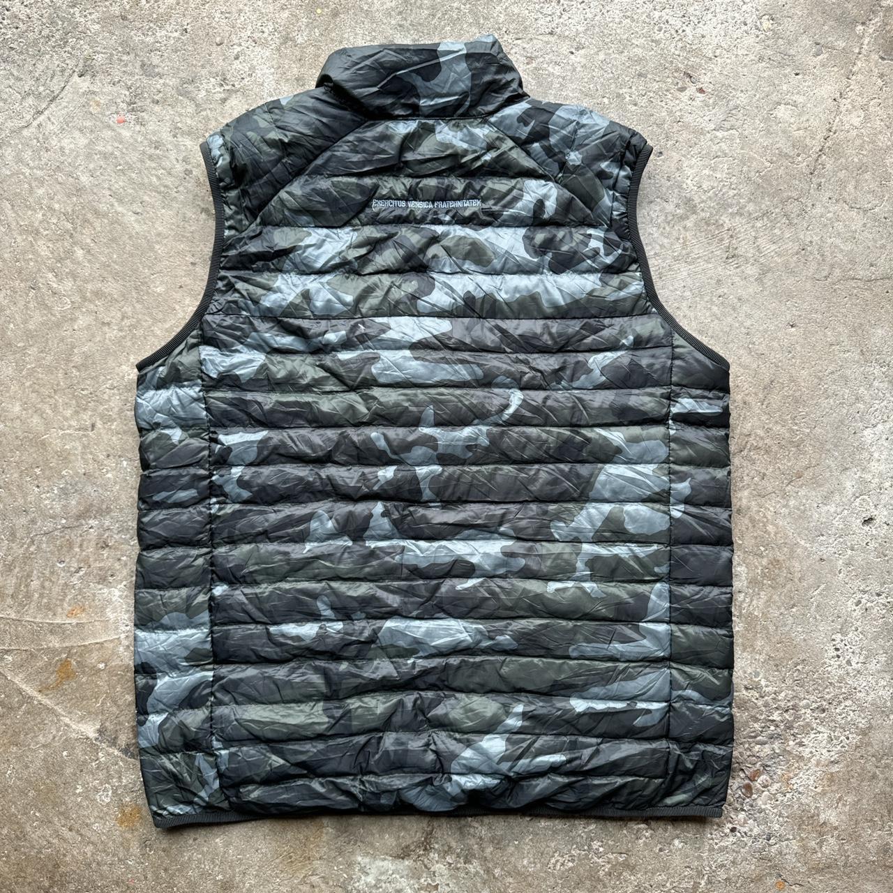 Nike camo puffer gilet with patch and embroidered logos -XL