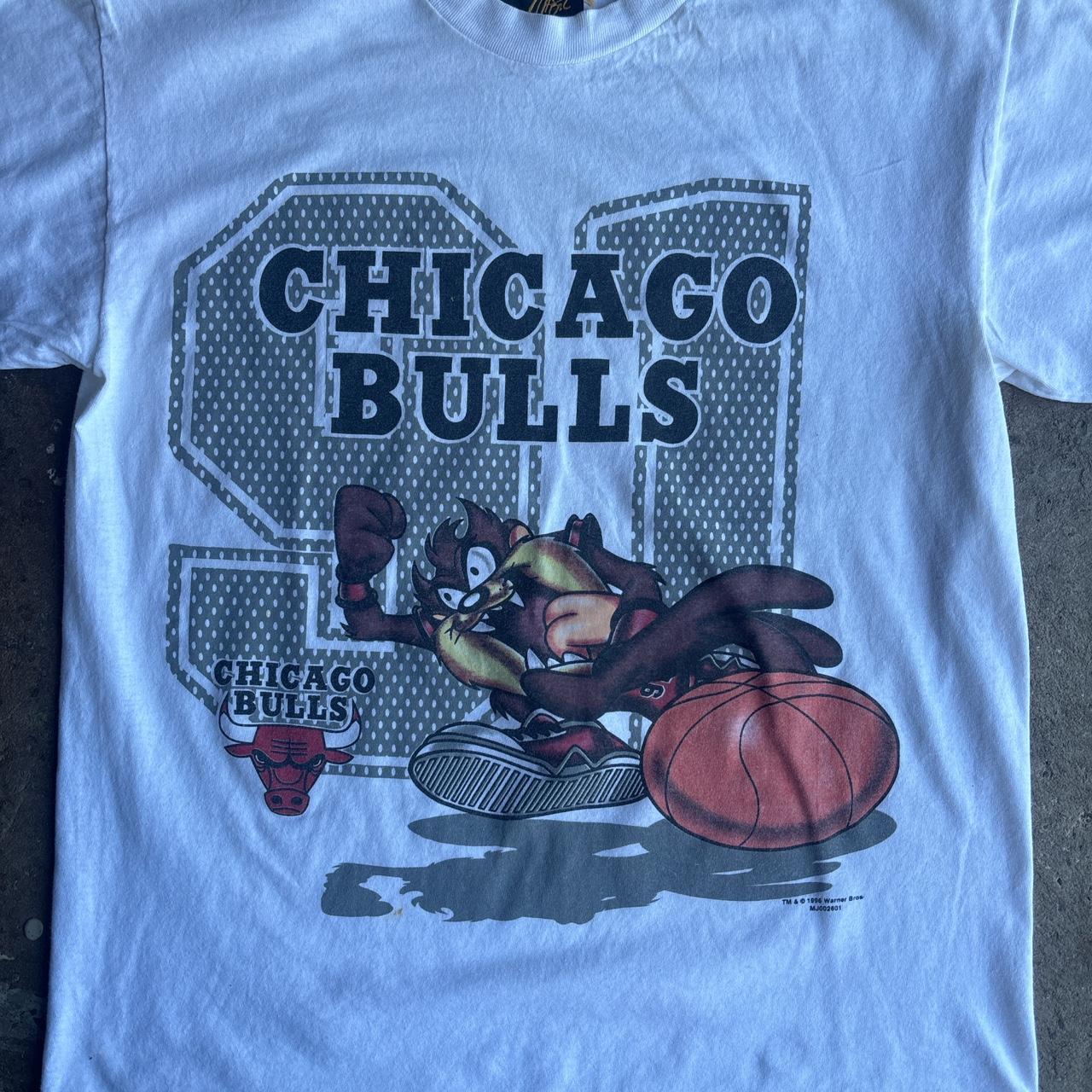 White Chicago Bulls Looney Tunes Michael Jordon 91 Vintage 1996 T Shirt