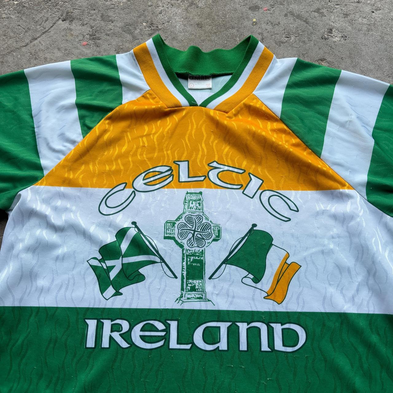 Vintage O’neils Celtic sports top