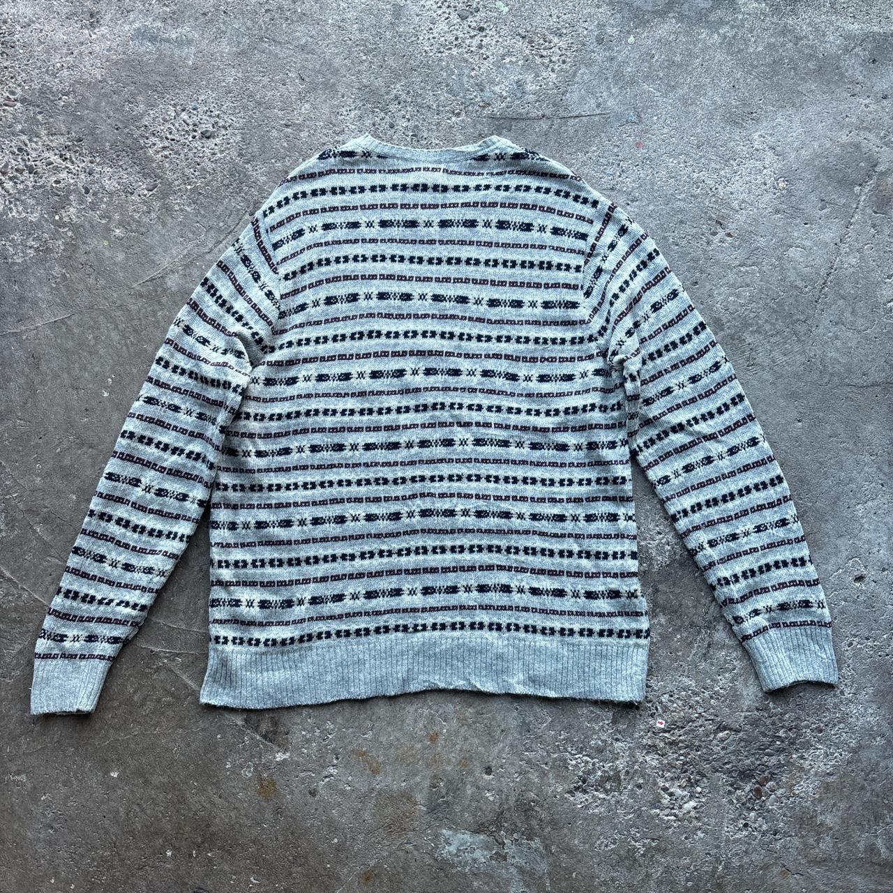 Grey Steve & Barry’s knitted sweater