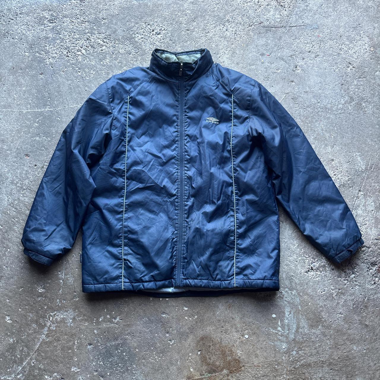 Vintage Navy Umbro puffer jacket - L