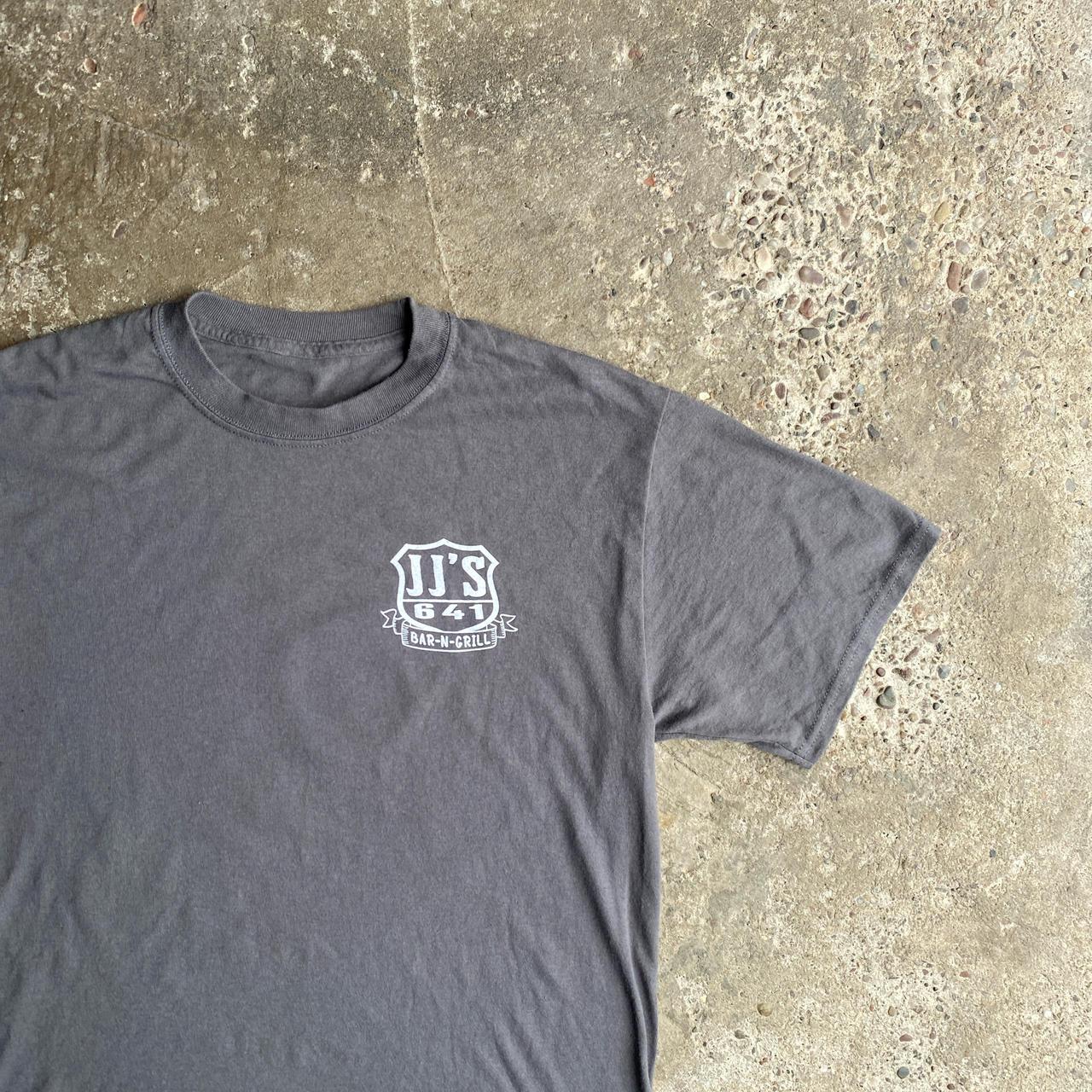 Grey Graphic Bar & Grill T-Shirt - M