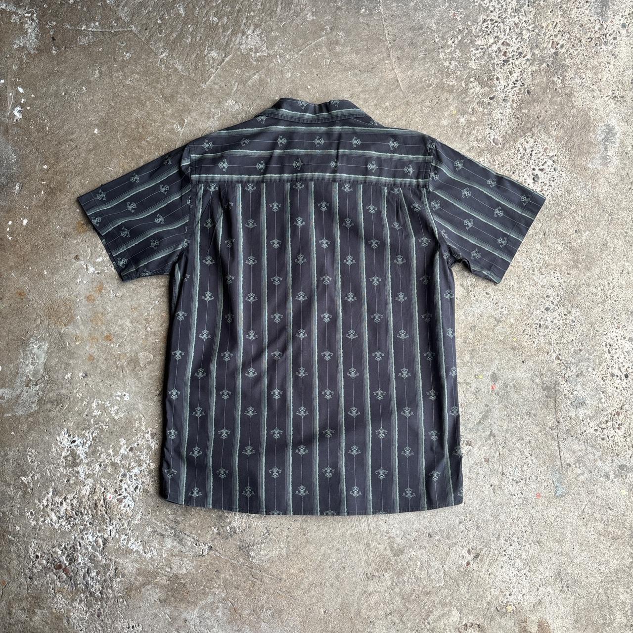 Black & Green Pattern Oakley Short Sleeve Shirt