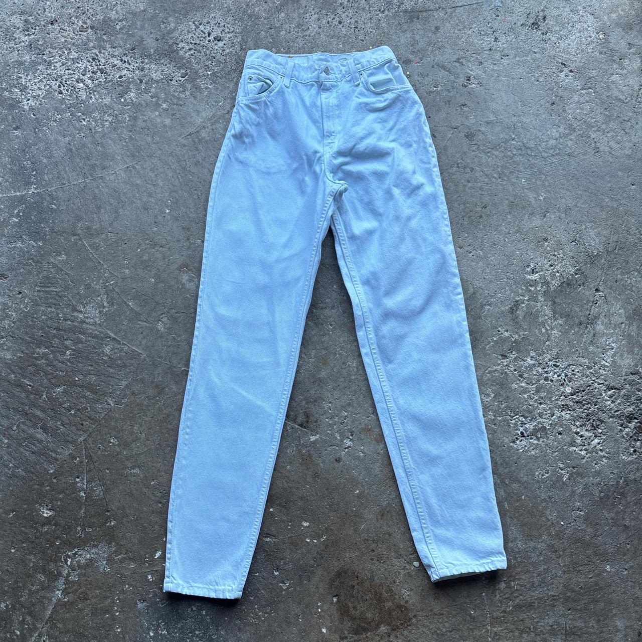 White Levi’s 15951 Jeans - Size 6 (Long)