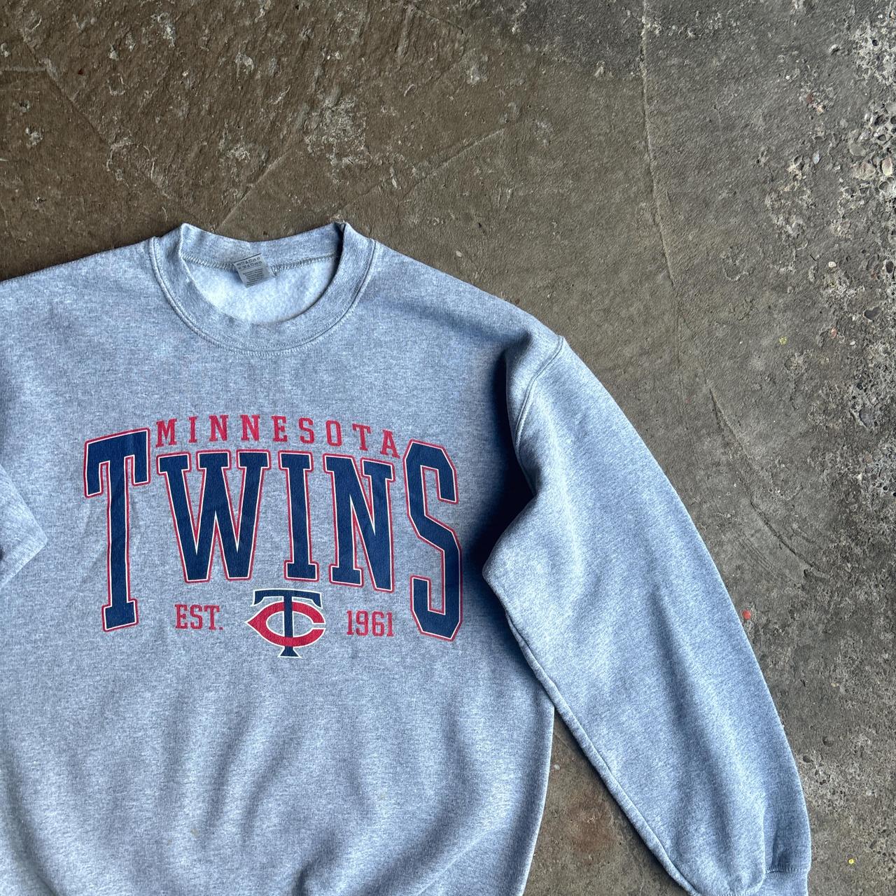 Grey Minnesota Twins Graphic Sweatshirt - M