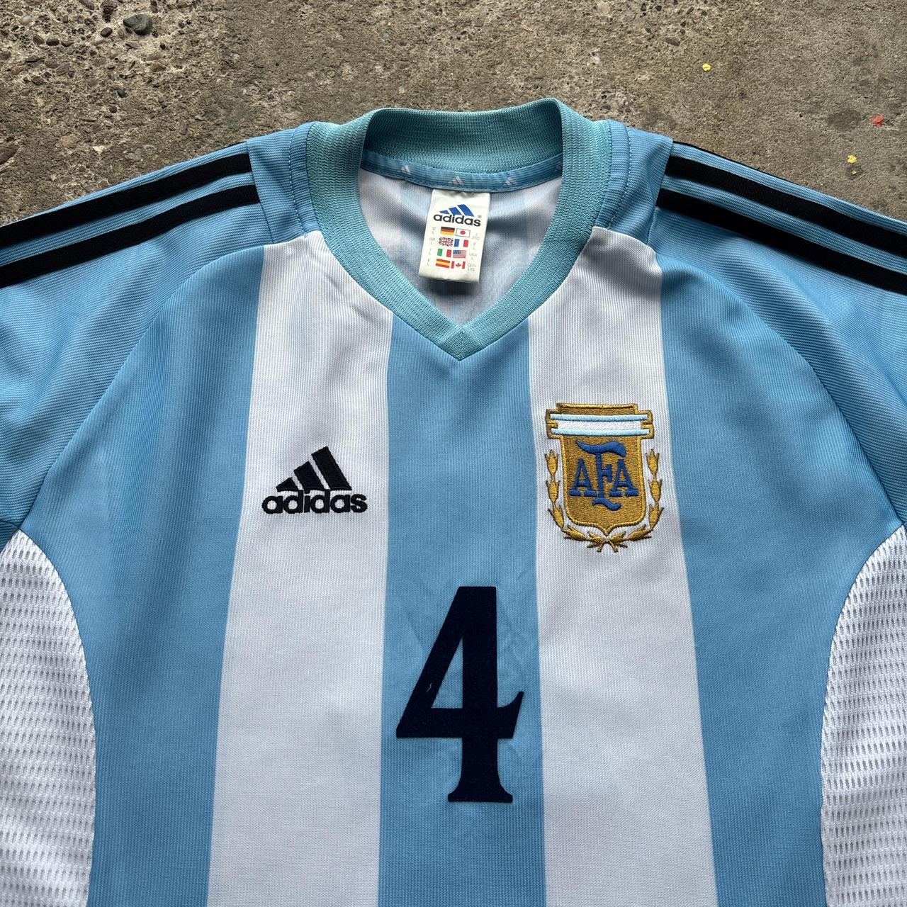 2002 Argentina Adidas Football Shirt w/ Veron, 4 - L