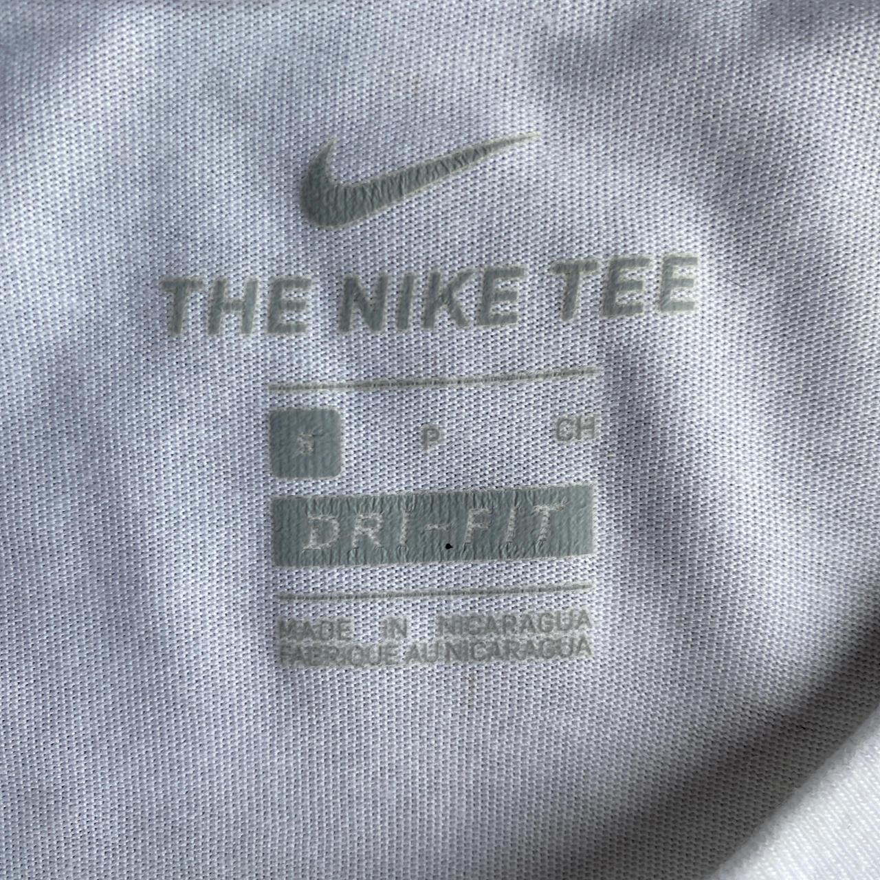 White Nike Long Sleeve Graphic T-Shirt - S