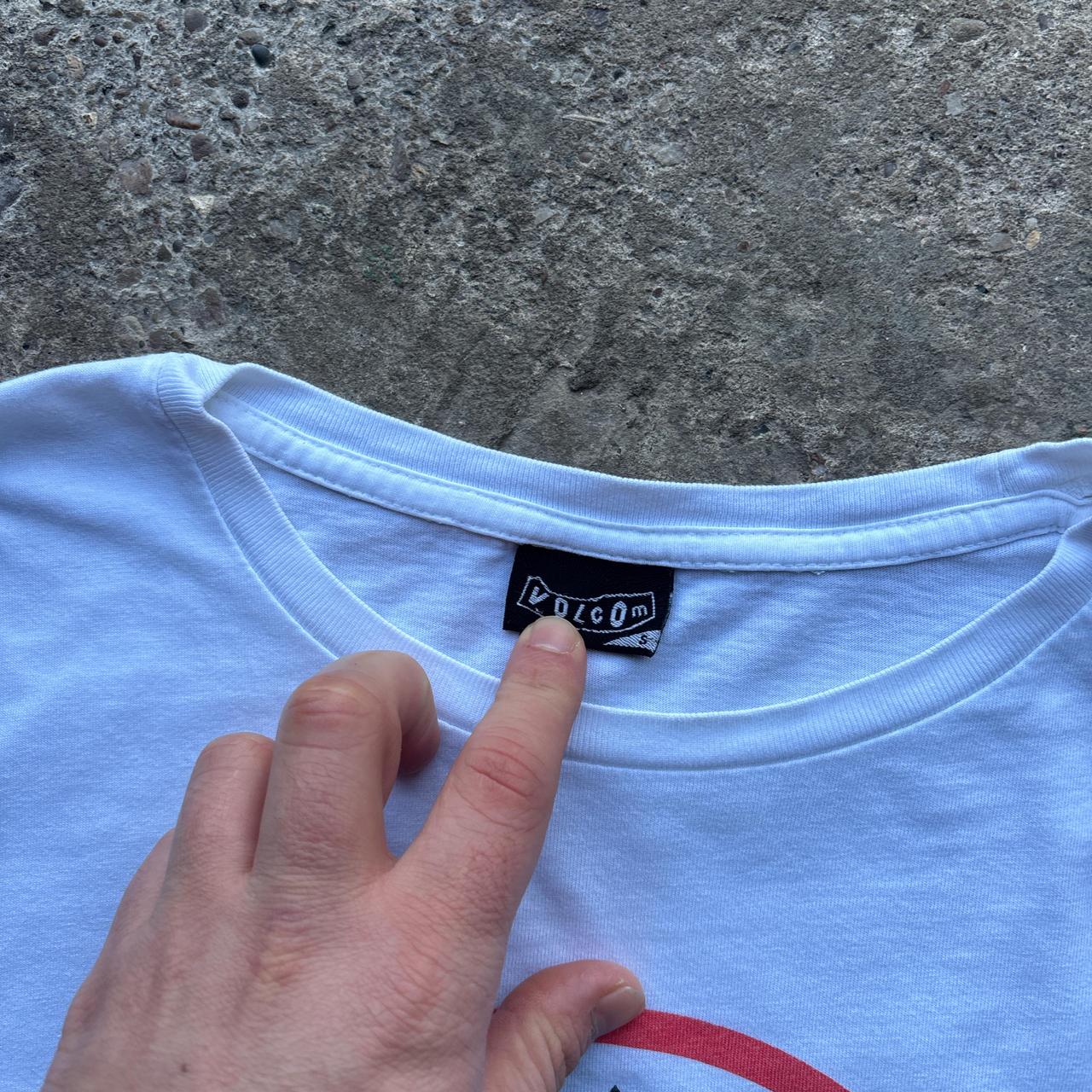 Vintage White Volcom graphic t-shirt - S