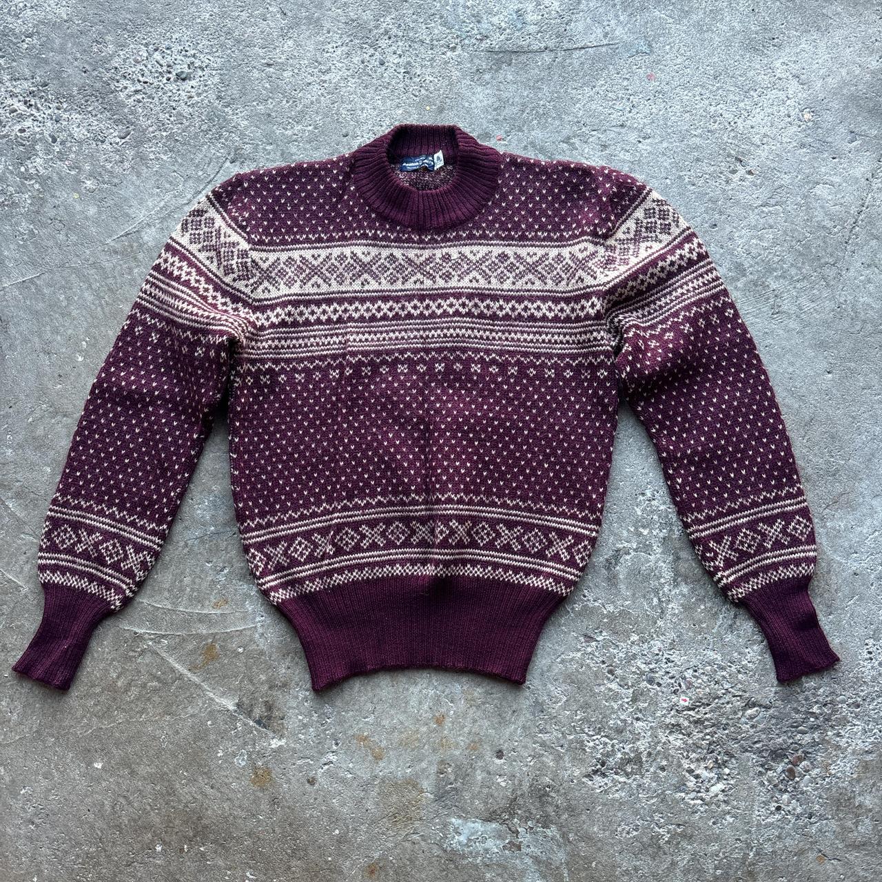 Burgundy and tan Boston Traders Knitted sweater