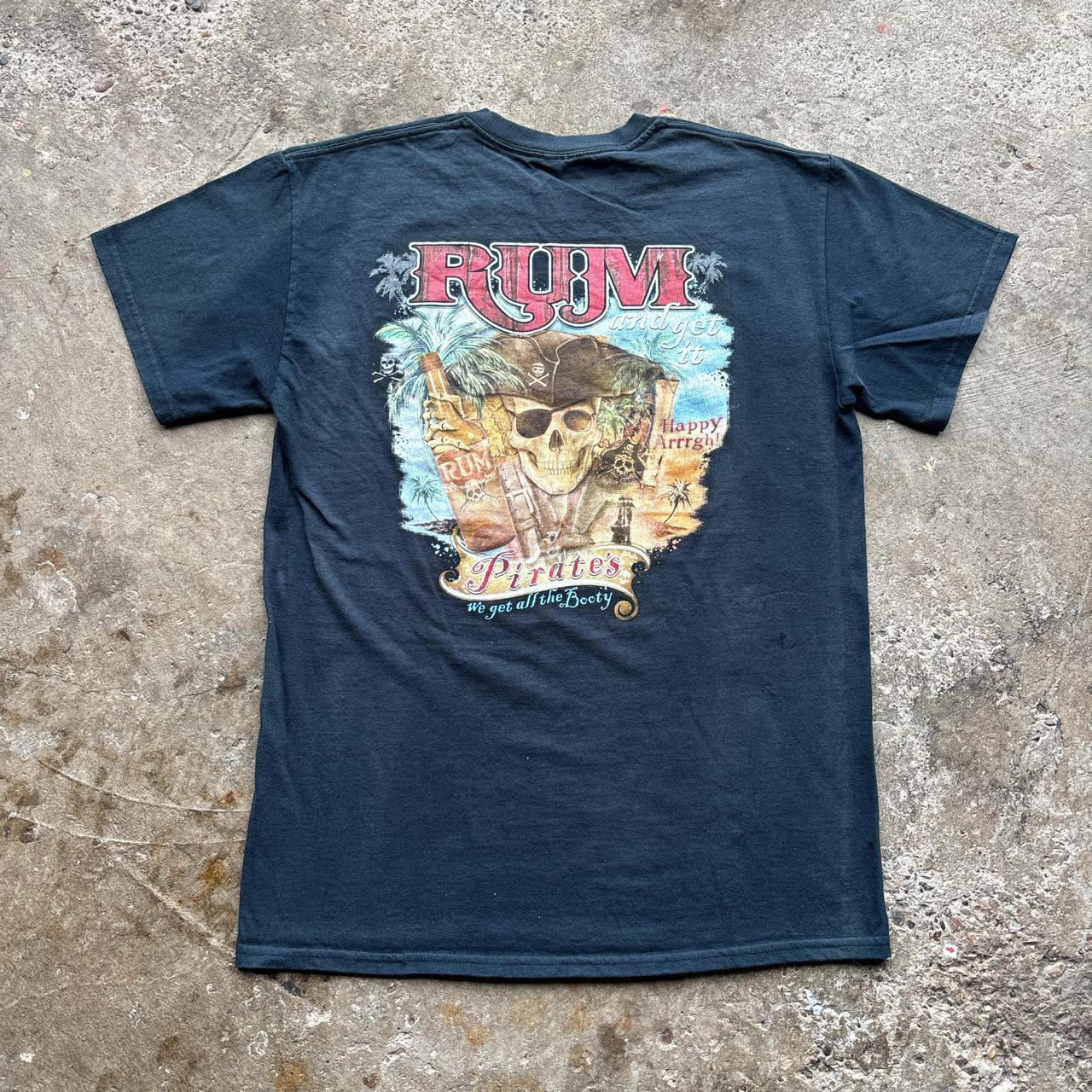 Navy graphic tee with ‘Rum’ and pirate print