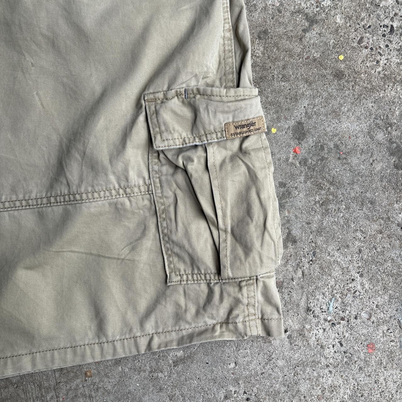 Tan Wrangler Cotton Cargo Shorts