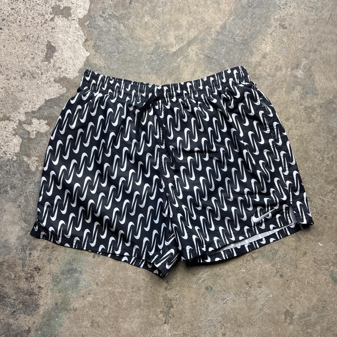 Black and white Nike swim trunks - L