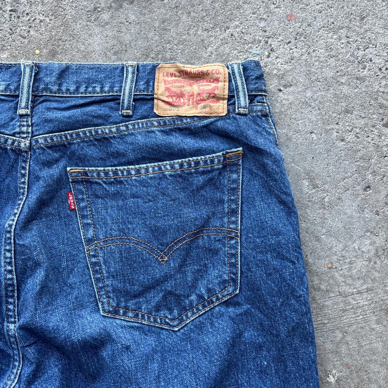 Blue denim Levi’s 505 shorts