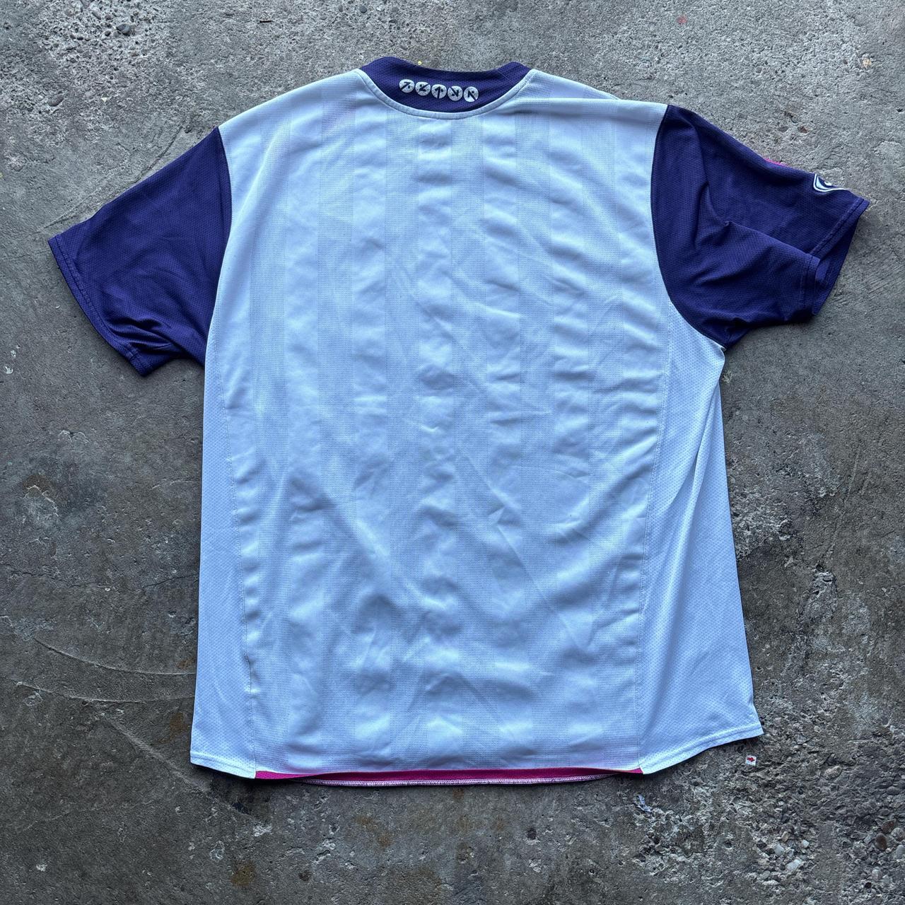Nike total 90 / Nike Five t-shirt in white and purple