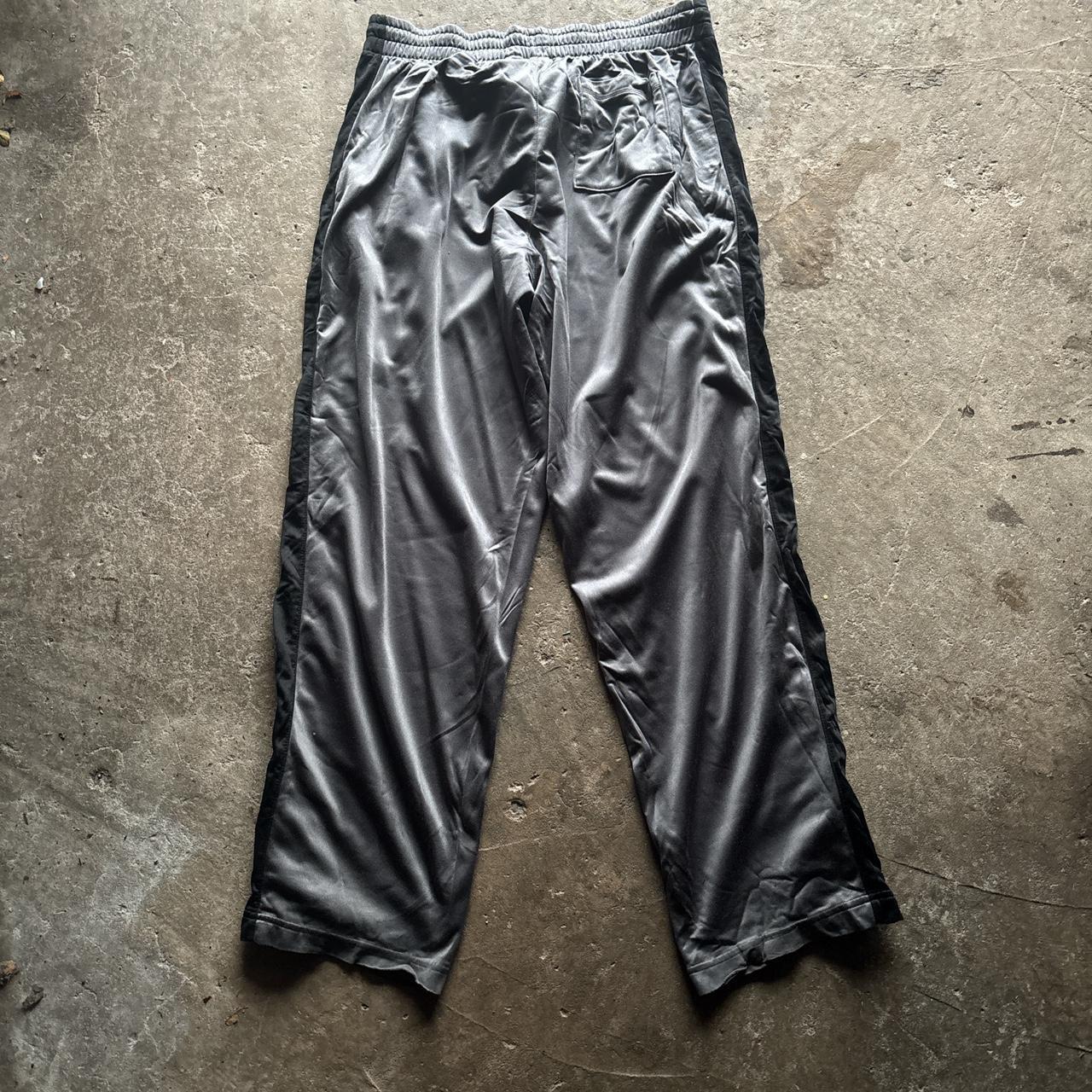 00s grey and black Nike sweat pants - XL