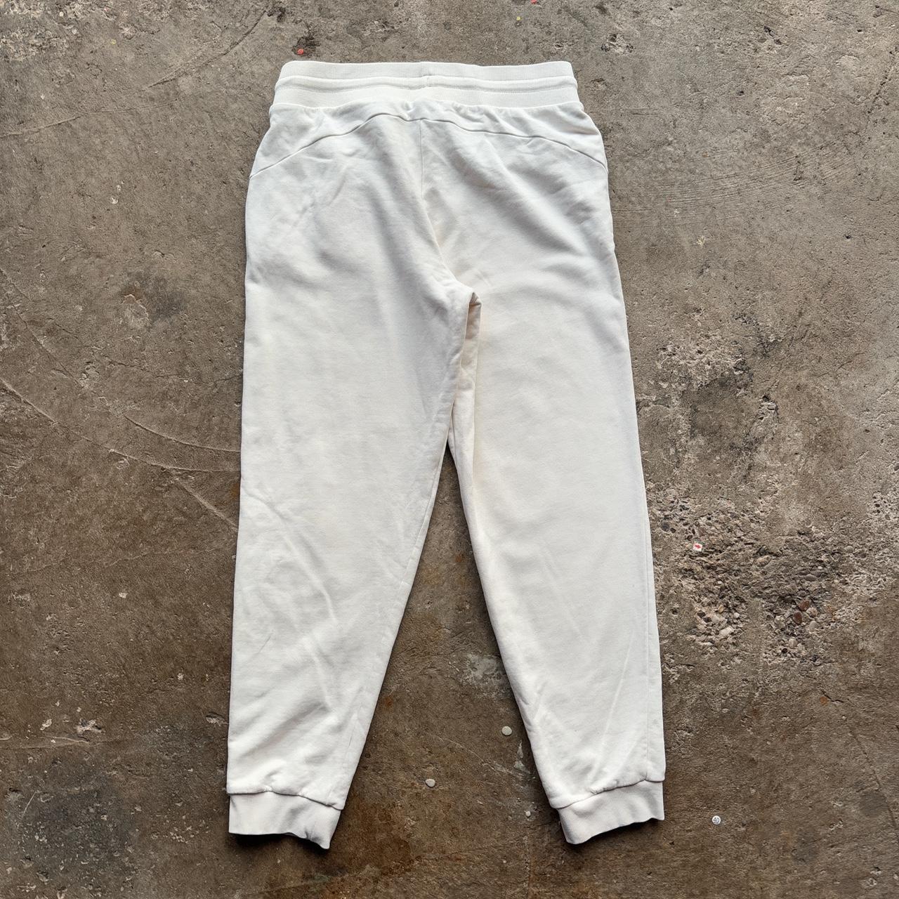 White puma sweat pants