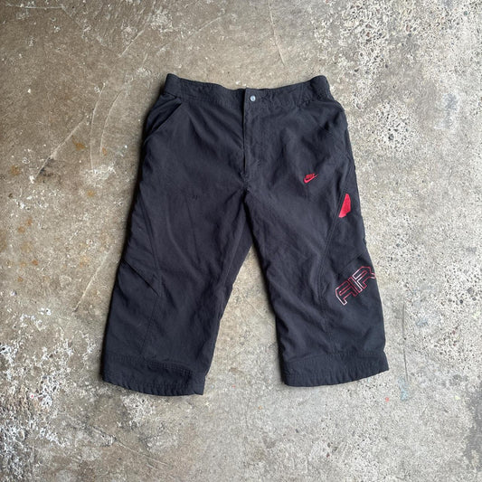 Black Nike AIR 3/4 Length Cargo Shorts