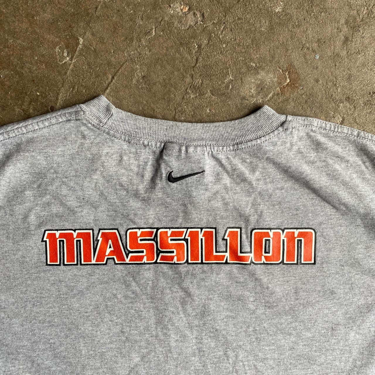 Vintage Grey Nike Graphic Baseball T-Shirt - XL (women’s)