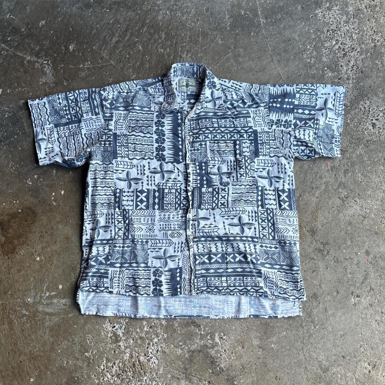 Blue & White Patterned Short Sleeve Shirt