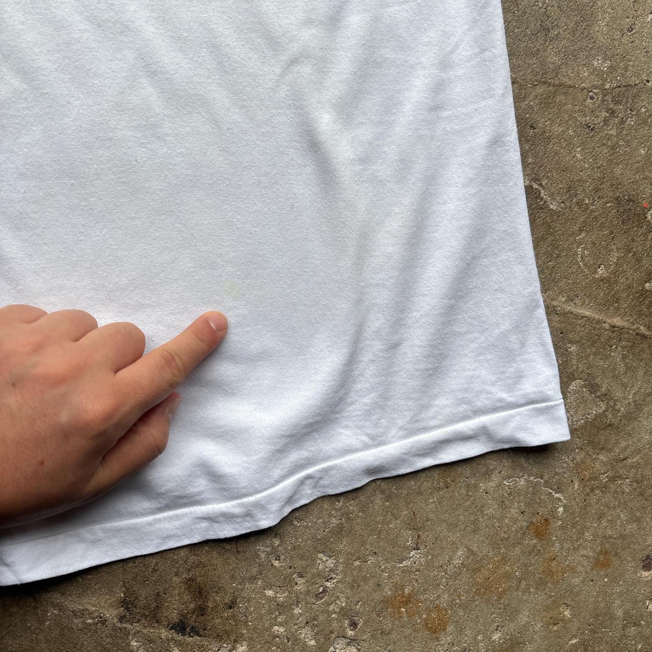 90s white single stitch tee with Manila Earthquake print - M