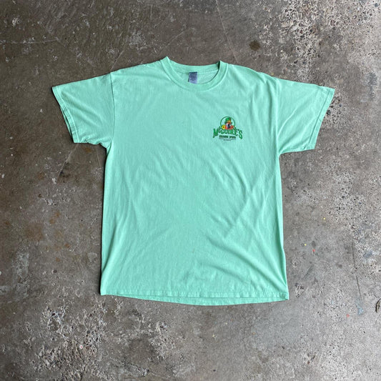 Green Irish Pub Graphic T-Shirt - L