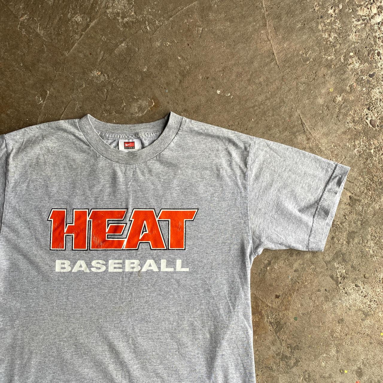 Vintage Grey Nike Graphic Baseball T-Shirt - XL (women’s)