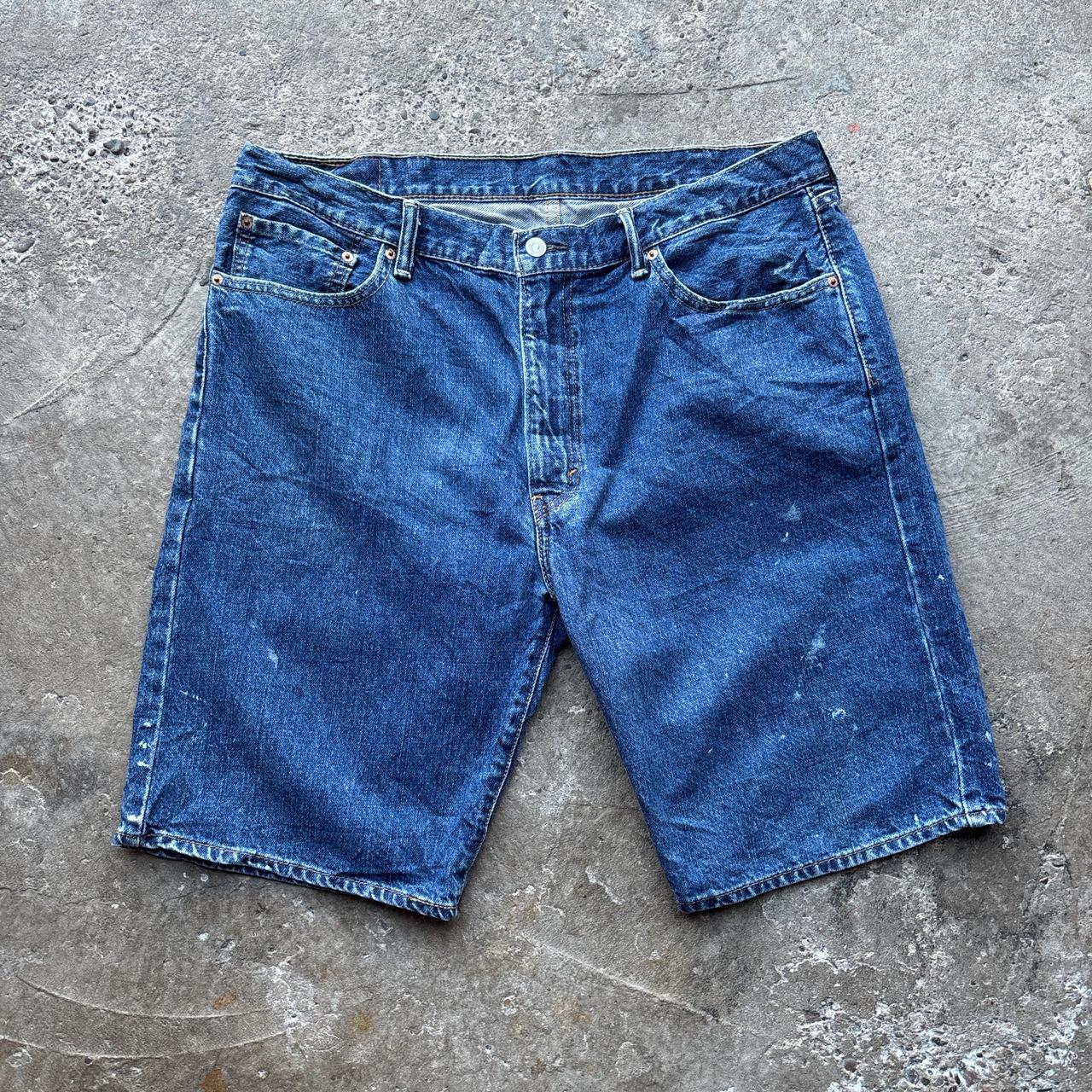 Blue denim Levi’s 505 shorts