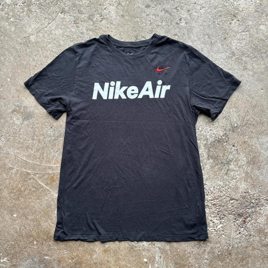 Black Nike Air logo t-shirt