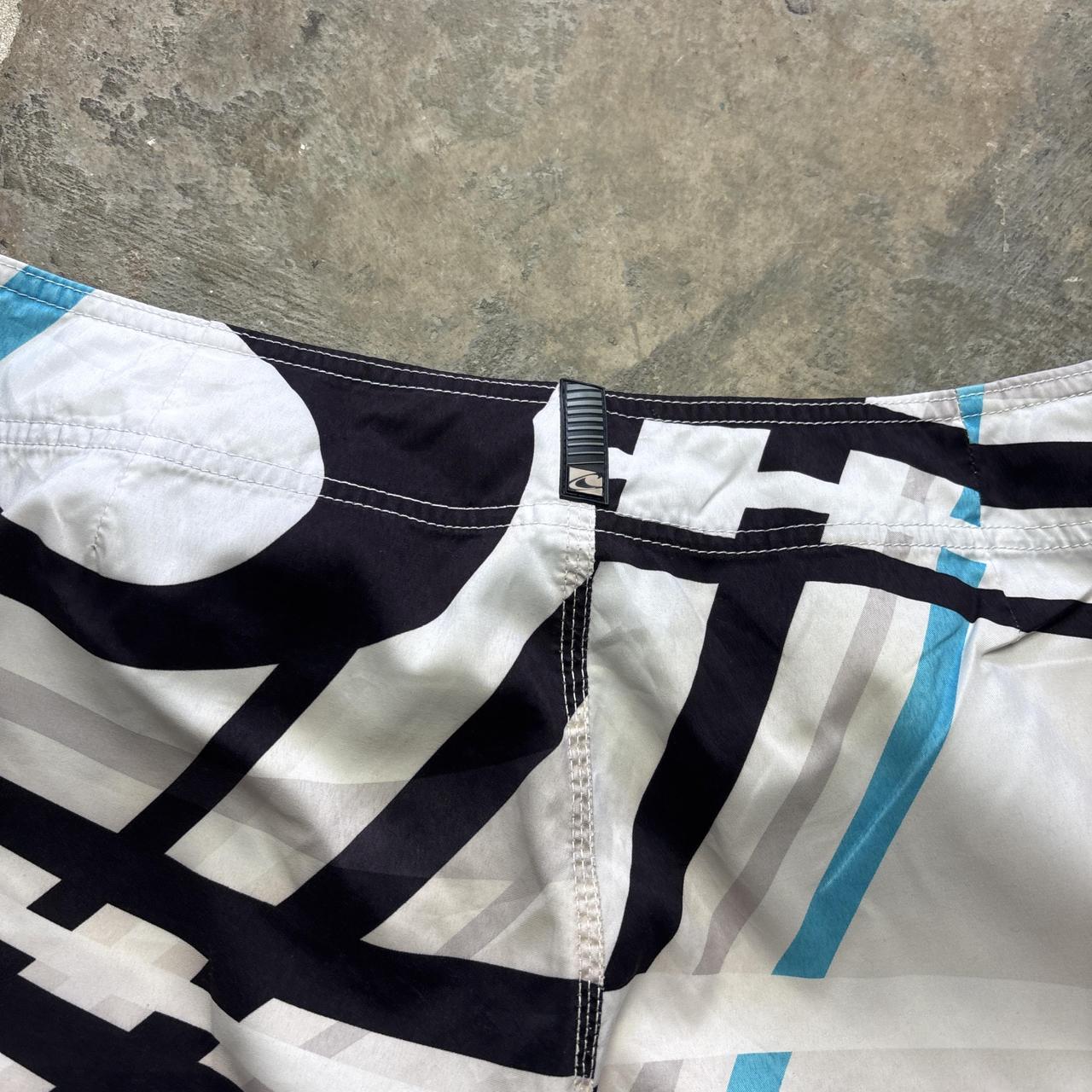 Vintage cream O’Neill board shorts 00s - W35
