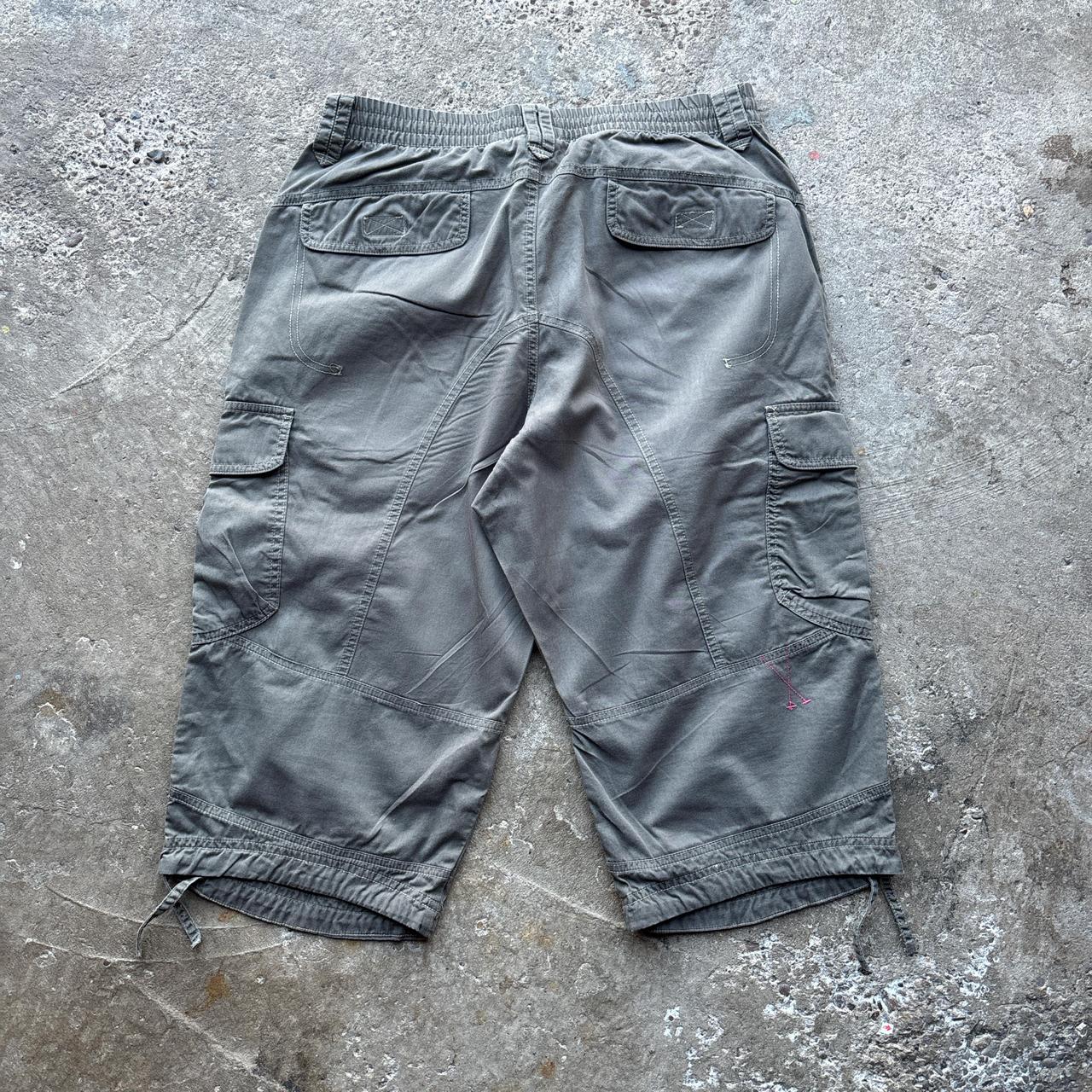00s Grey Adidas 3/4 length cargo shorts