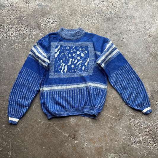 Vintage blue and white knitted sweater -  L