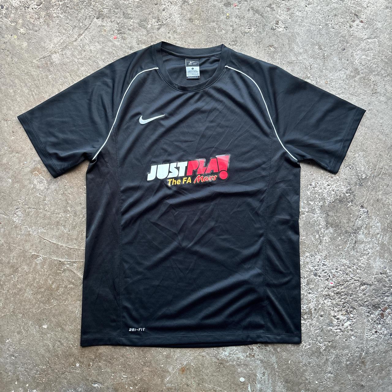 Black Nike Dri-fit FA Mars t-shirt