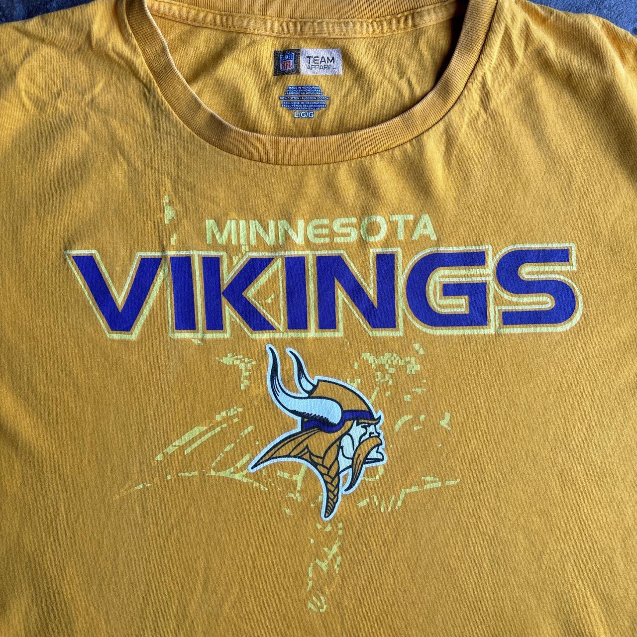 Yellow Minnesota Viking’s Graphic NFL T-Shirt - L