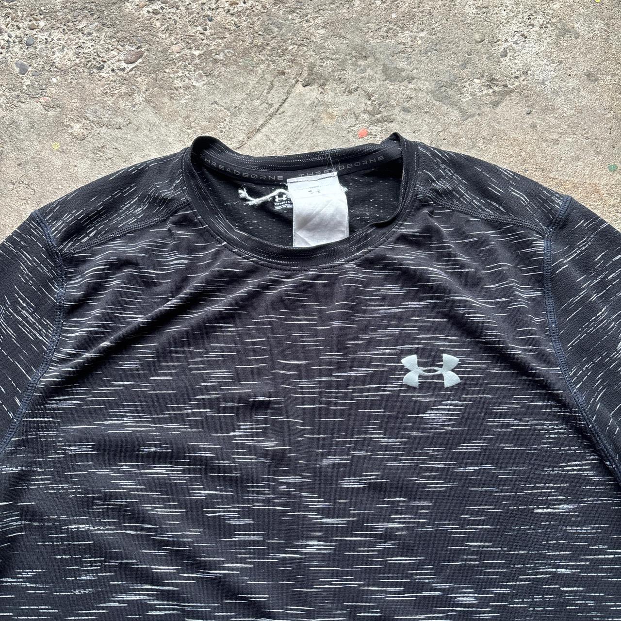 Black Under Armour activewear top - L