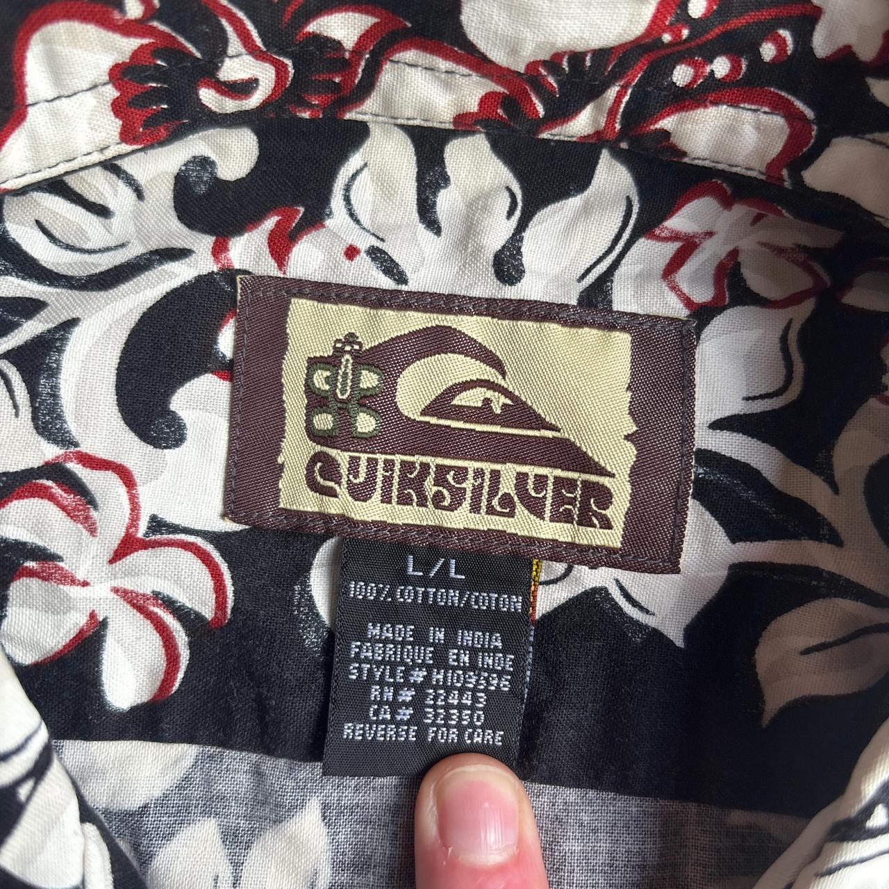 Black Hawaiian Style Quiksilver Short Sleeve Shirt