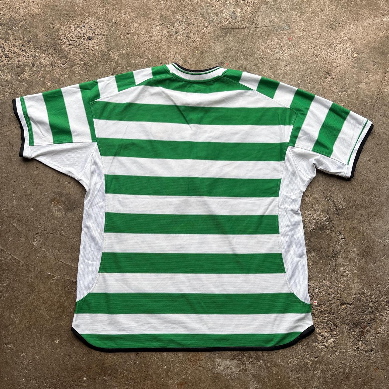 2001/02 Celtic Umbro home shirt