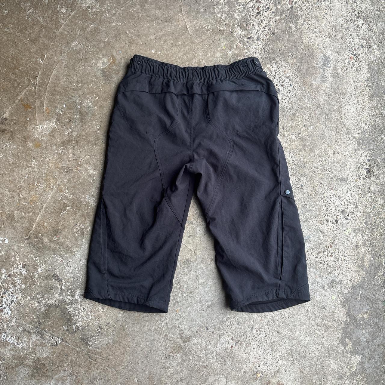 Black Nike AIR 3/4 Length Cargo Shorts