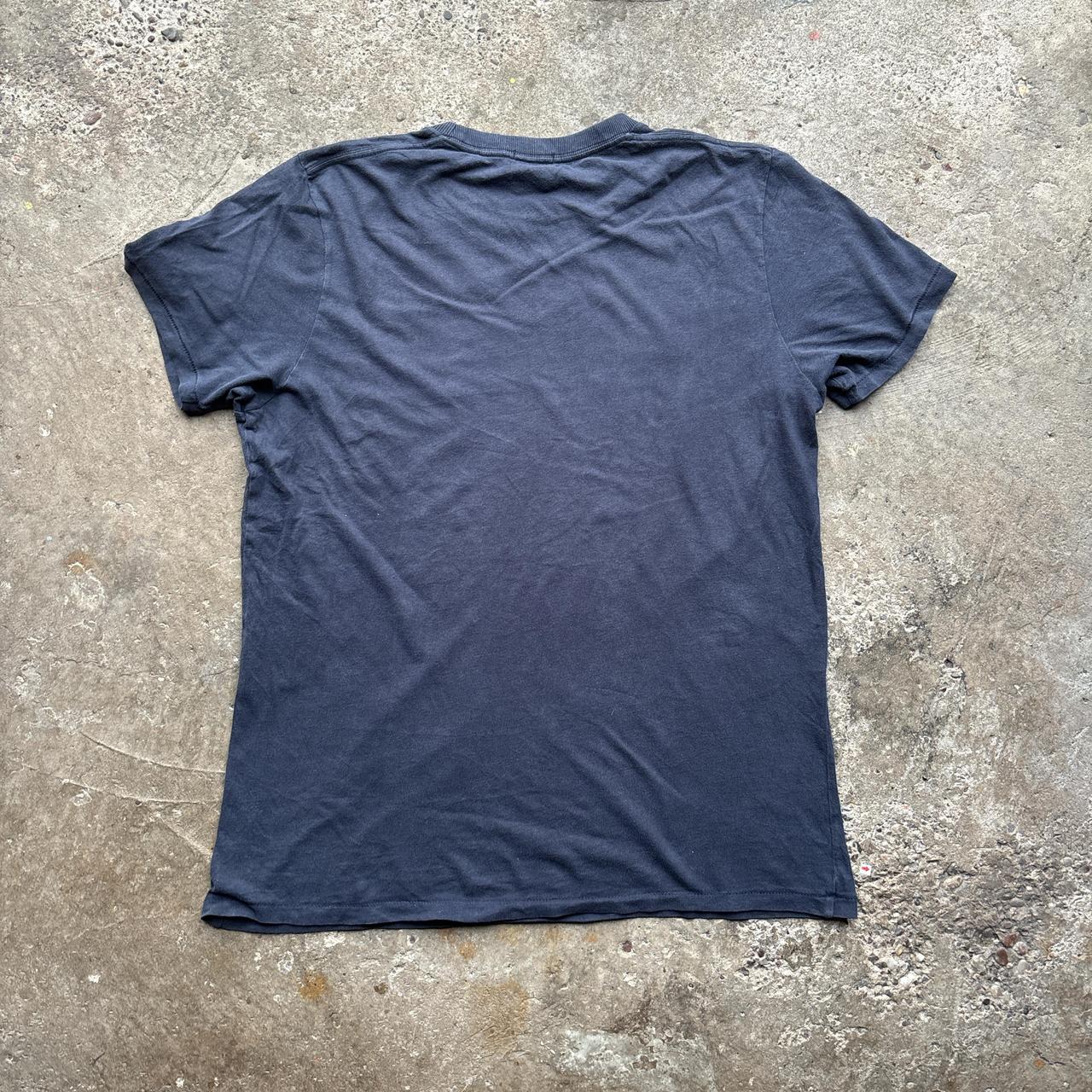 Navy Abercrombie & Fitch graphic tee