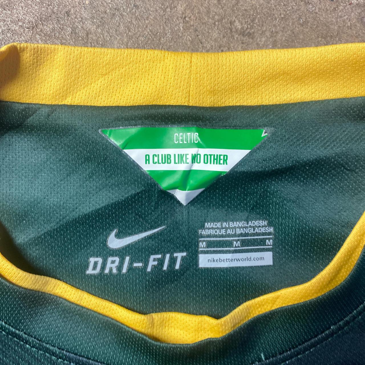 Green Celtic Nike 2014-15 Away Shirt - M