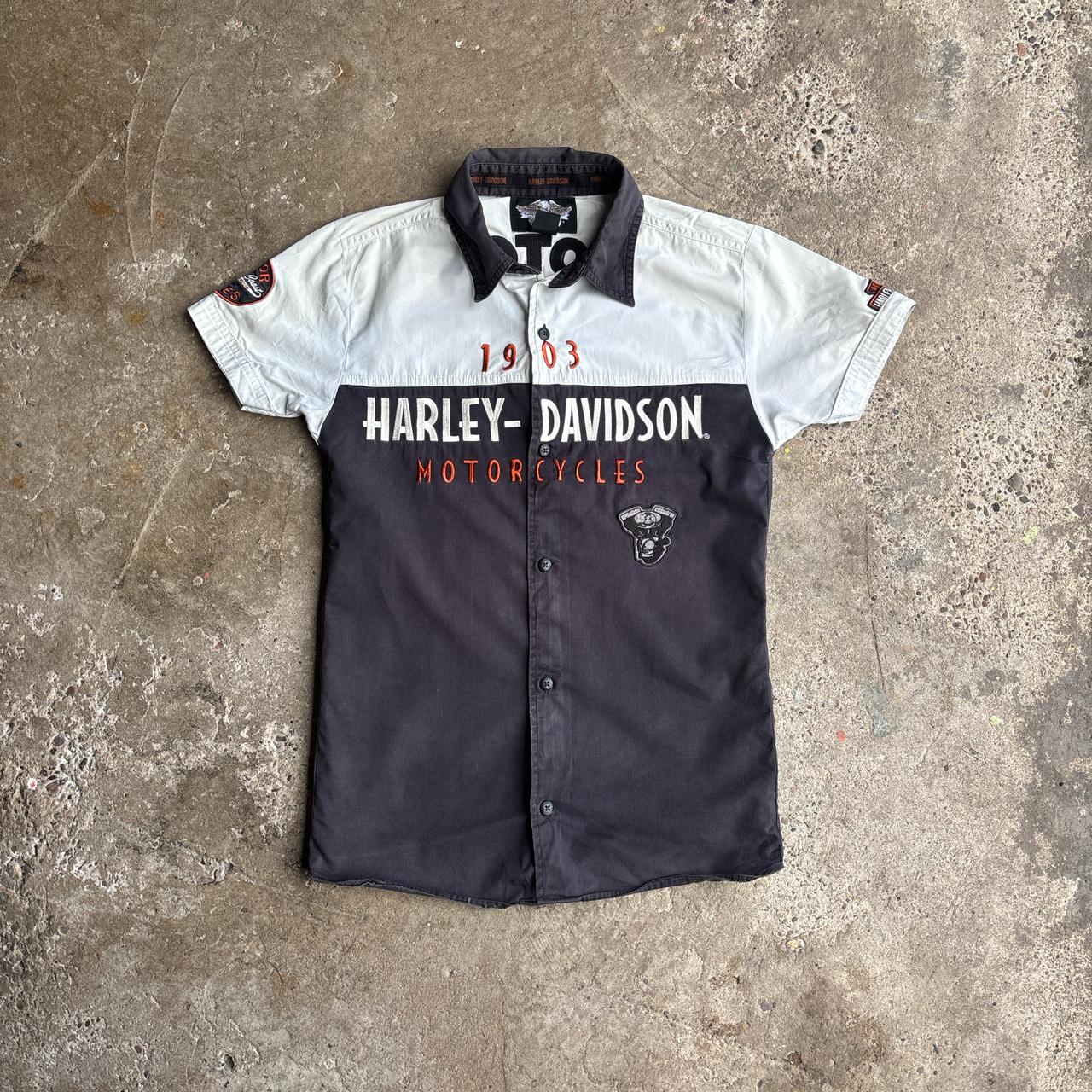 Harley Davidson Black & White Button Up Shirt - L (women’s)