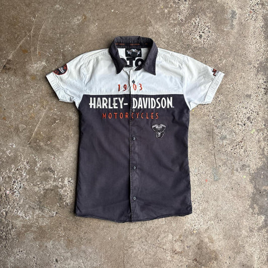 Harley Davidson Black & White Button Up Shirt - L (women’s)