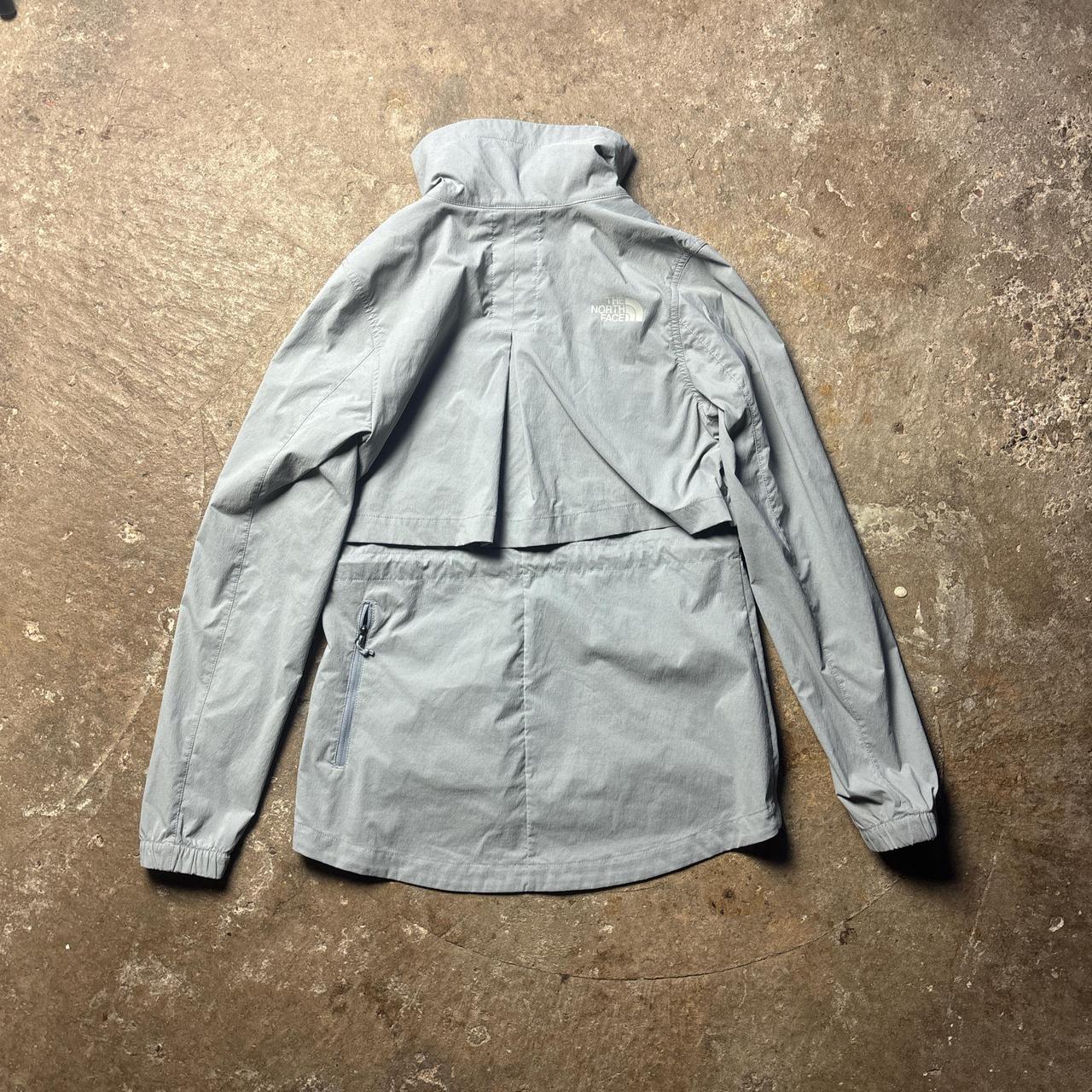 Grey The North Face activewear jacket - XS