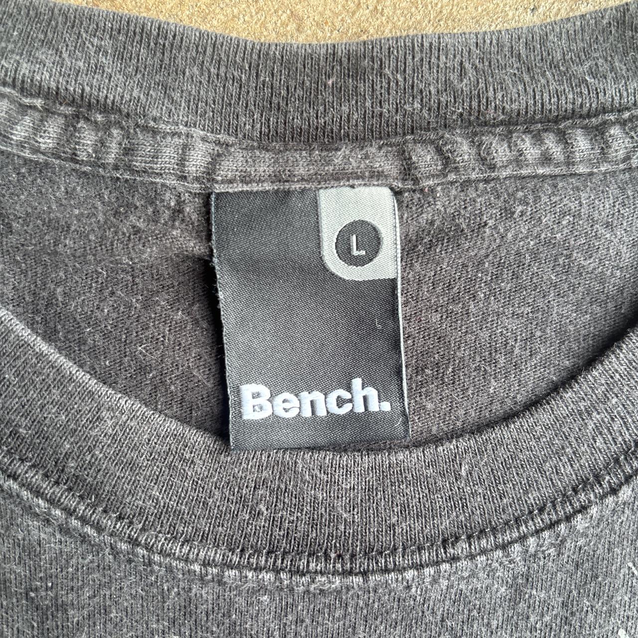 Black & Grey Bench Y2K T-Shirt - L