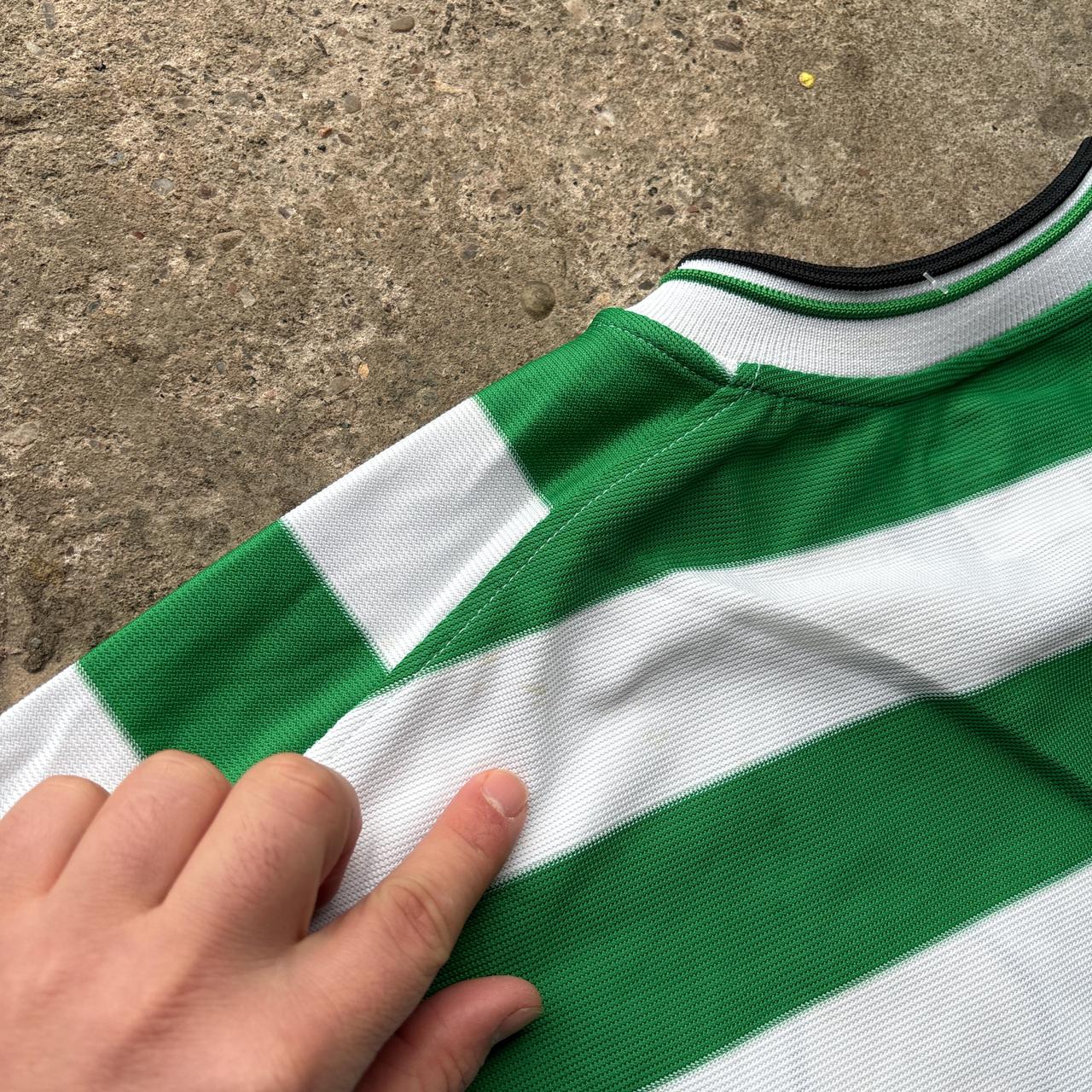 2001/02 Celtic Umbro home shirt