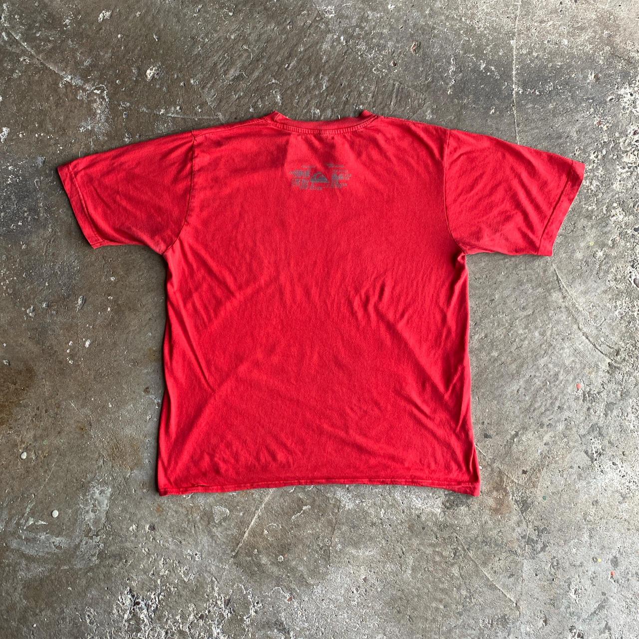 Red Quiksilver Graphic Y2K T-Shirt - M