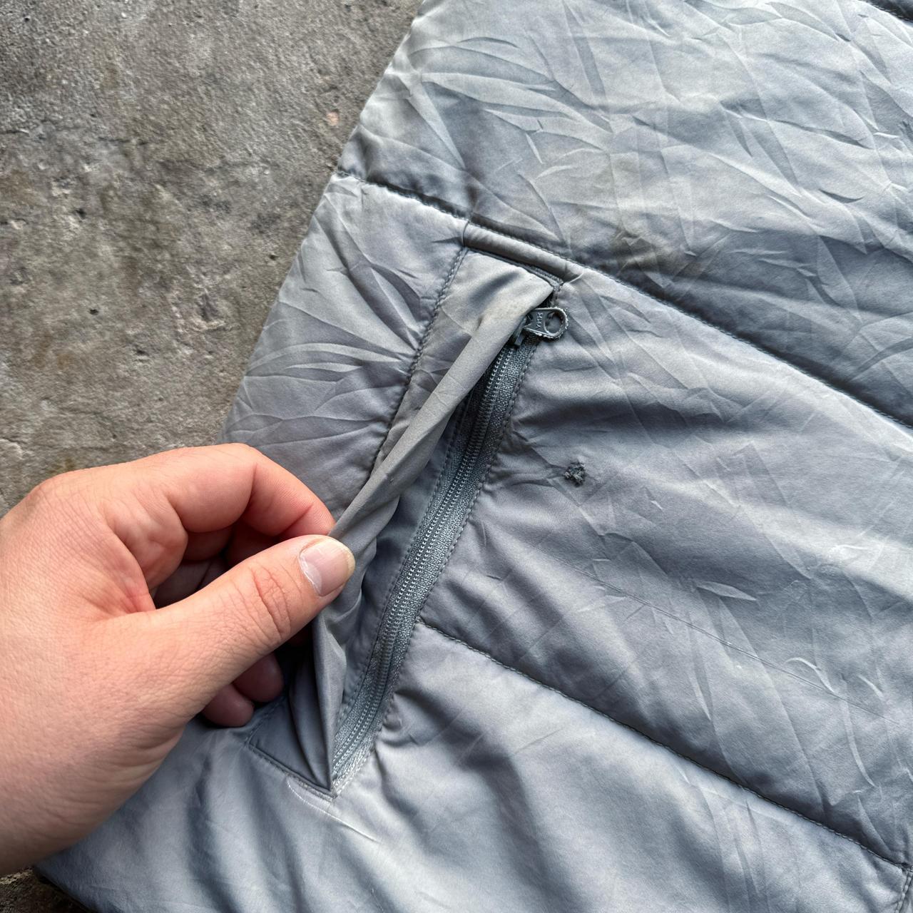 Vintage Nike puffer silver / grey gilet with soft navy lining