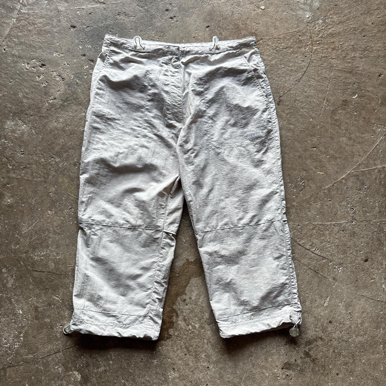 Cream Reebok 3/4 length shorts - Size 14