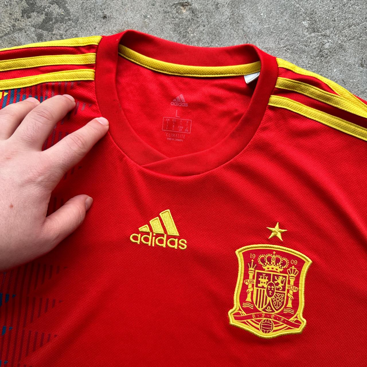 2017/19 Spain Home football shirt